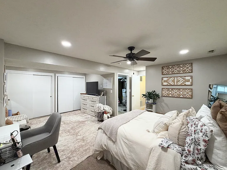 727 W Leon Dr — Photo 29