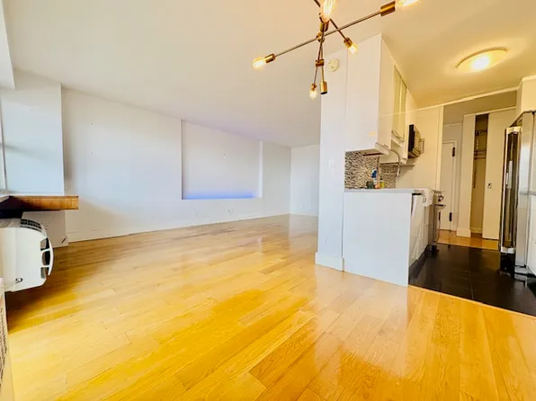 100 West 93rd Street image 6 of 25