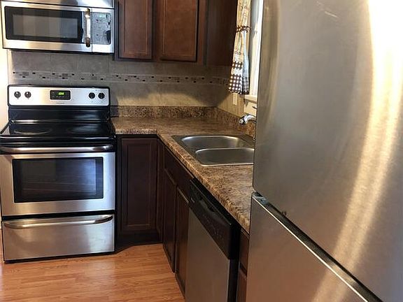 5th image of 810 21st St #1