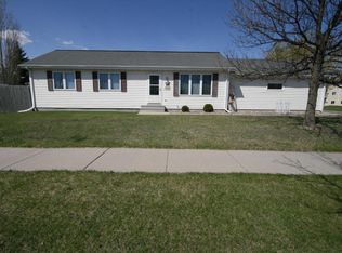 5101 10th Ave N, Grand Forks, ND 58203