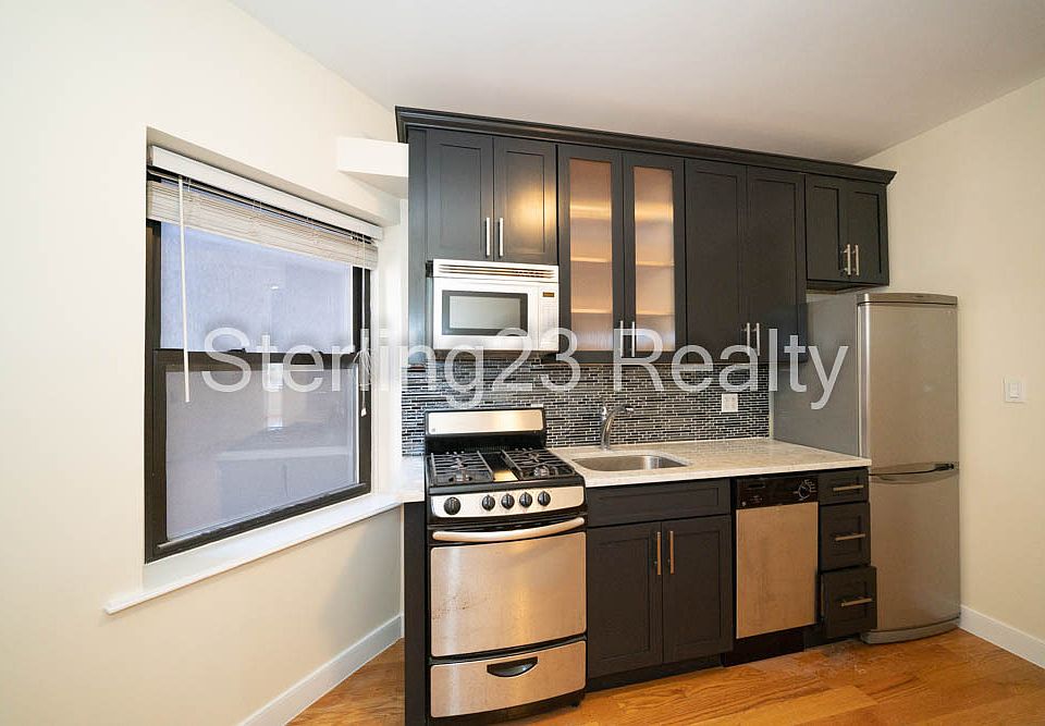1st image of 28-19 Astoria Blvd #5