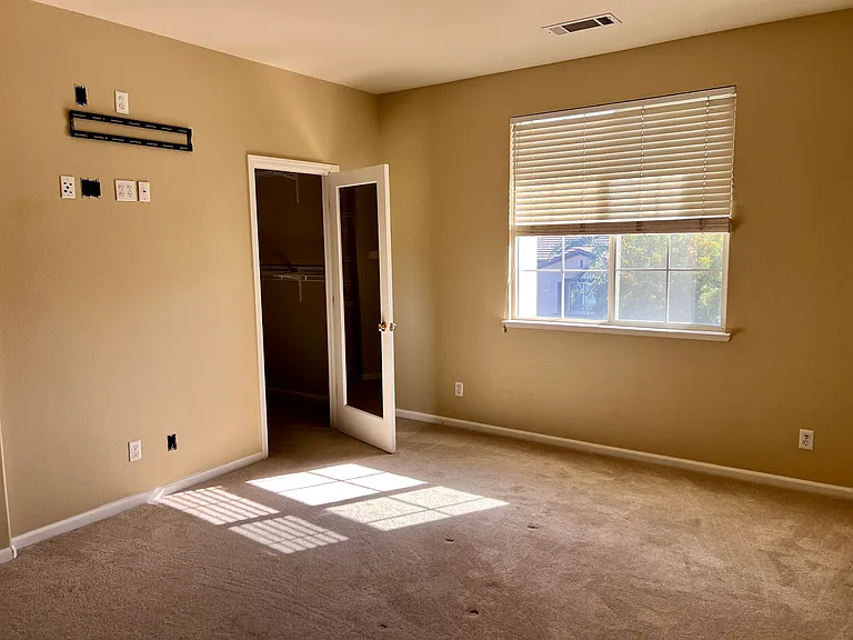 2441 Jessica Cir — Photo 22