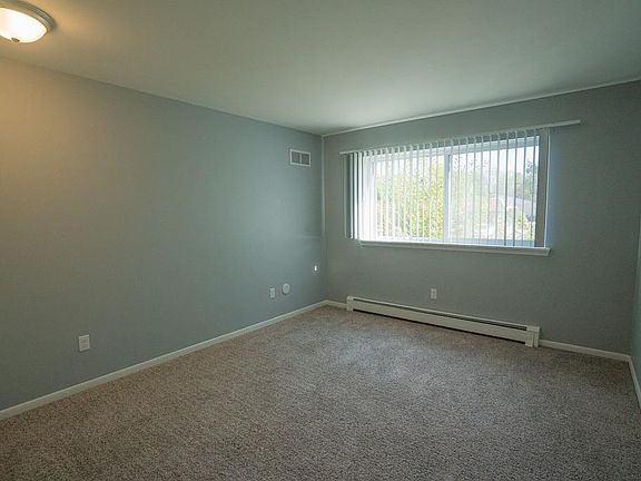 4th image of 905 North Ave APT 202