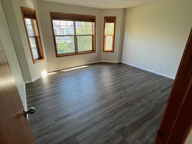 1001 Drew Dr — Photo 11