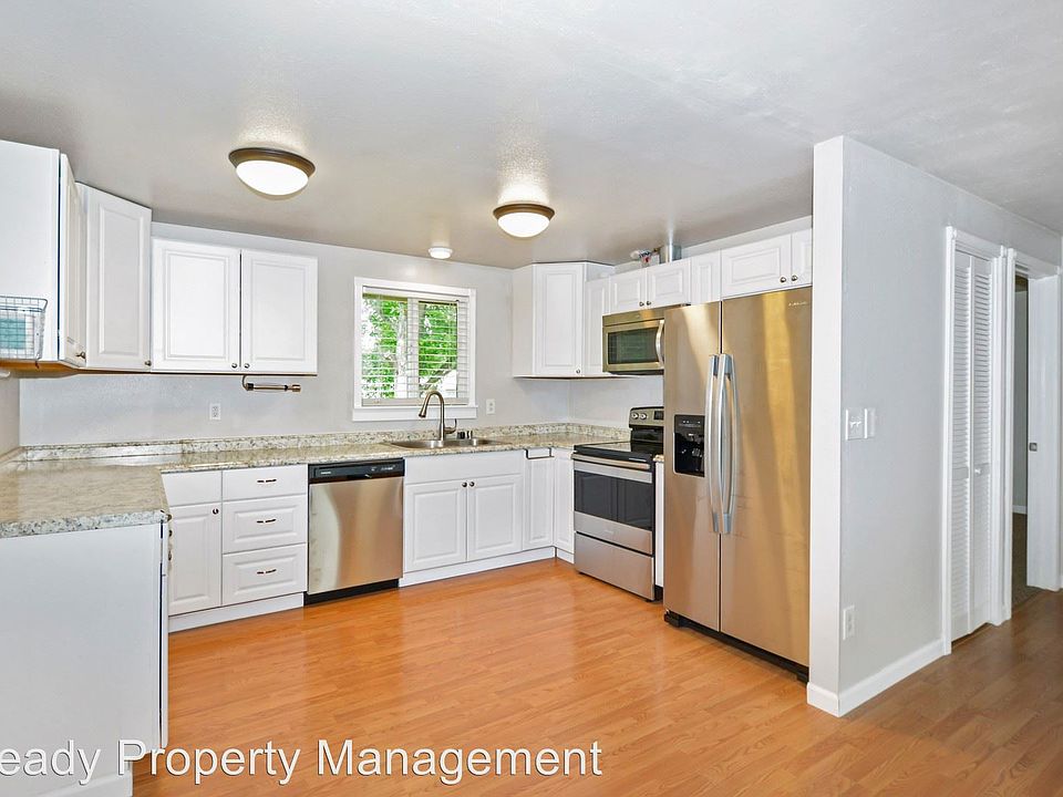 1st image of 10710 30th Street Ct E