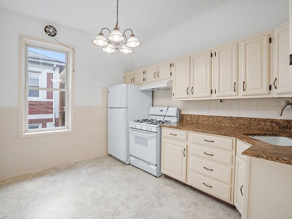 1st image of 34-31 29th St #2