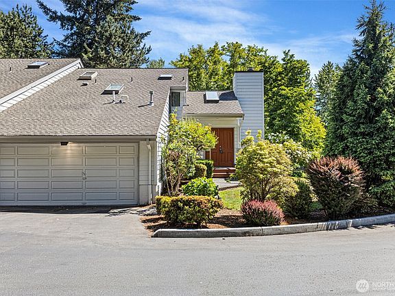 2nd image of 10 143rd Avenue SE