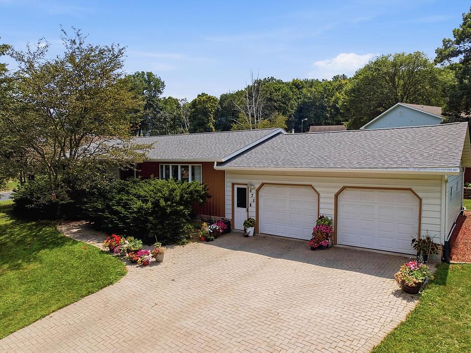 1st image of 675 Oak Lane DRIVE