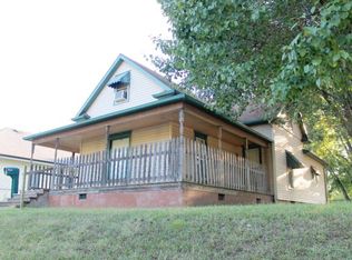 26 Nicklas Ave, Danville, IL 61832