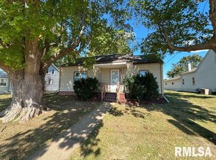 108 E High St, Wheatland, IA 52777