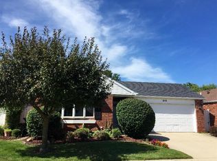 312 Amber Ln, Lowell, IN 46356