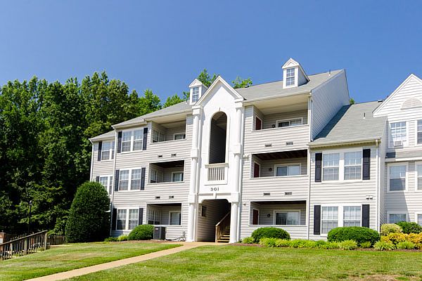 1st image of 300 Park Ridge Ct #101301