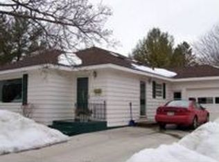 938 Rhode Island St, Sturgeon Bay, WI 54235