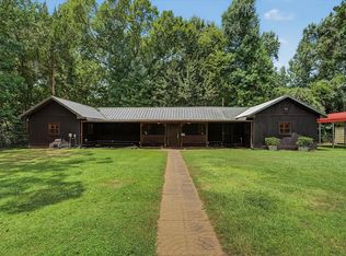 527 Number 9 Rd, Wallisville, TX 77597