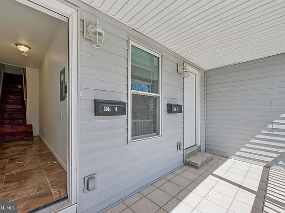 3rd image of 807 Sylvan St