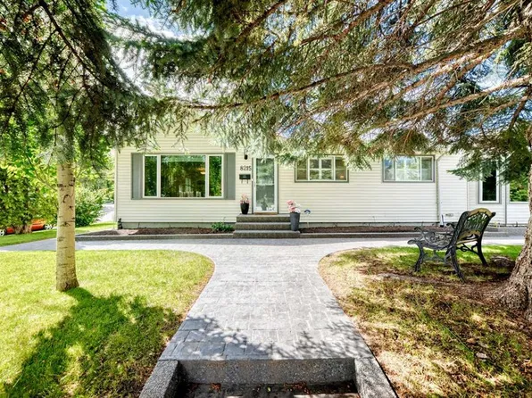 8215 E 5th St SW, Calgary, AB T2V 1C6