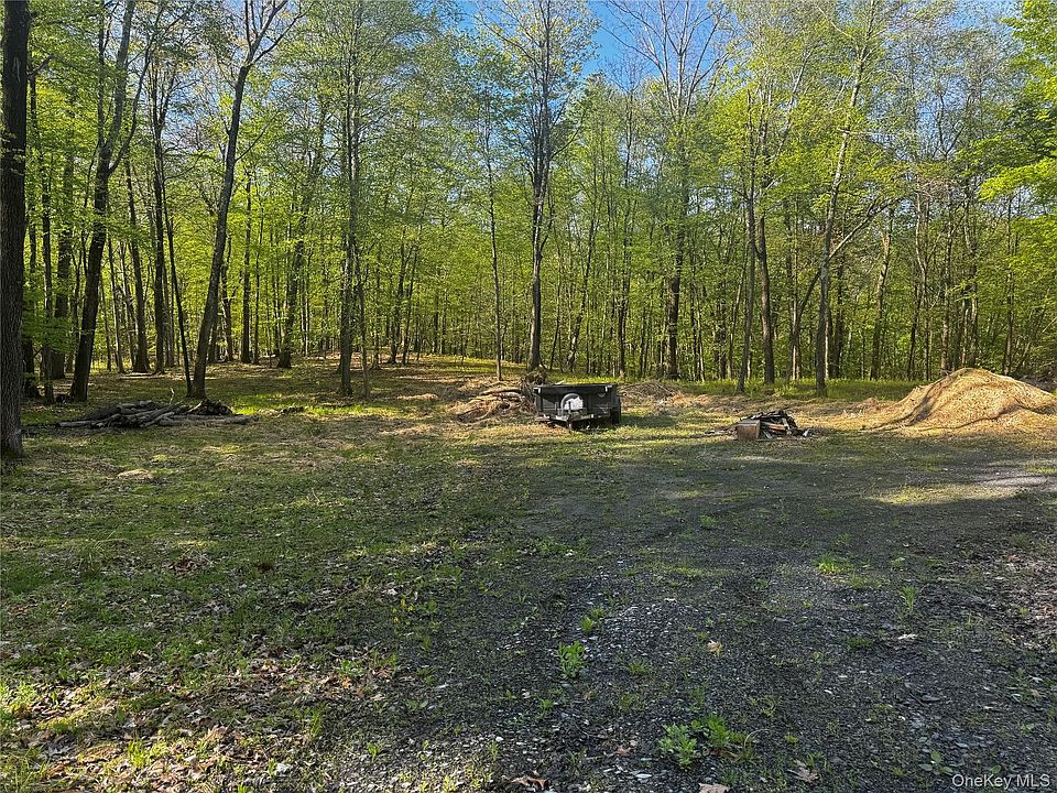 1st image of Hall Hill Road
