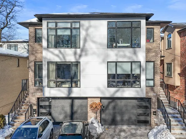 217 5th St #B, Palisades Park, NJ 07650