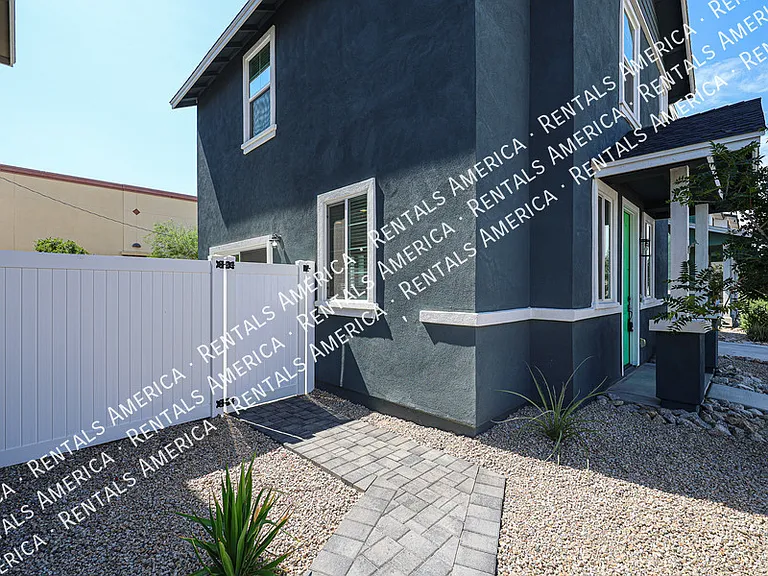 16875 N 12th St #33 — Photo 10