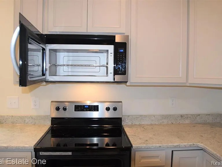 1113 Lark St #41 — Photo 7