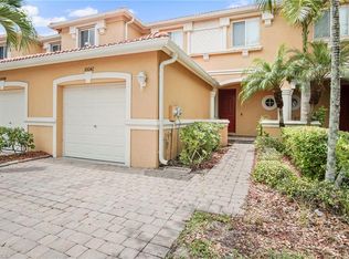 10042 Salina St, Fort Myers, FL 33905