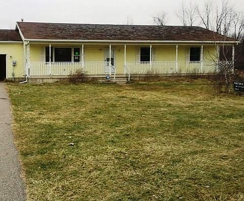 1st image of 15180 Huron River Dr