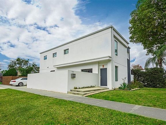 2nd image of 301 Clay St