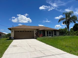 5212 26th St SW, Lehigh Acres, FL 33973
