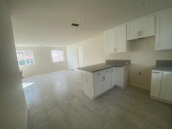 5th image of 340 S Louise Ave