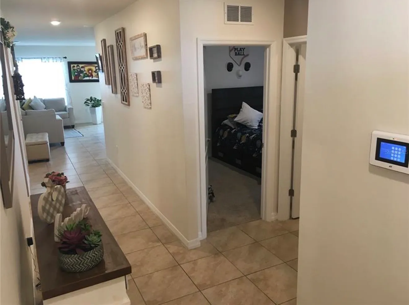 4 bed, 1498 sqft, $2,200 — Photo 4
