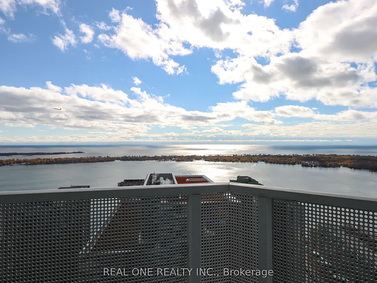 100 Harbour St #5008 — Photo 12