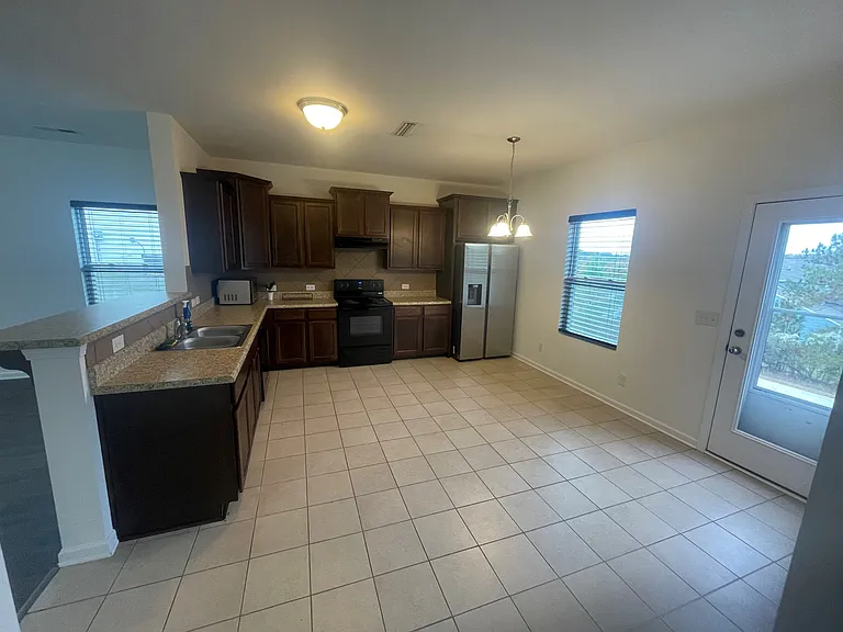 2308 Stonehaven Dr — Photo 3