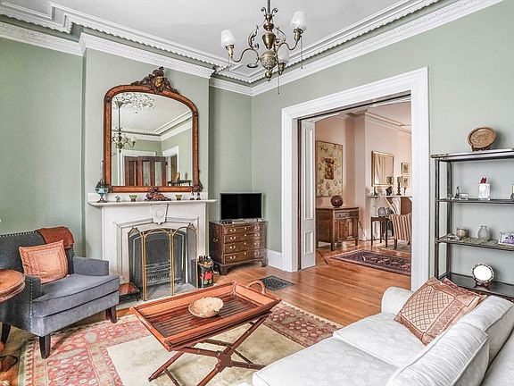 3rd image of 108 Pembroke St