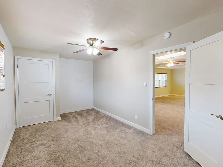 367 Cedar St — Photo 31