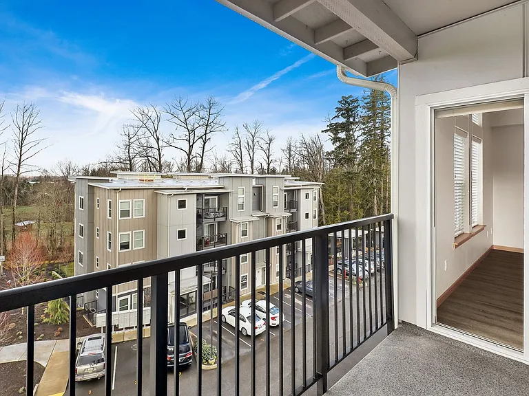 Tremezzo Apartments — Photo 135