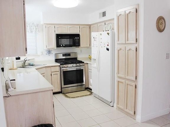 5th image of 6540 Royal Ridge Dr