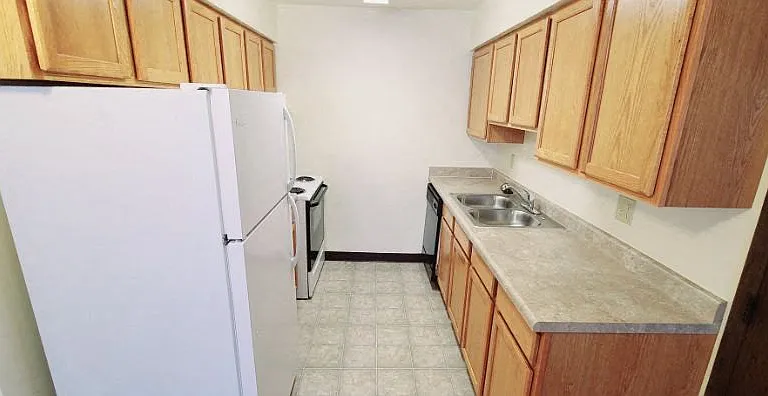Kimberly Club Apartments — Photo 78