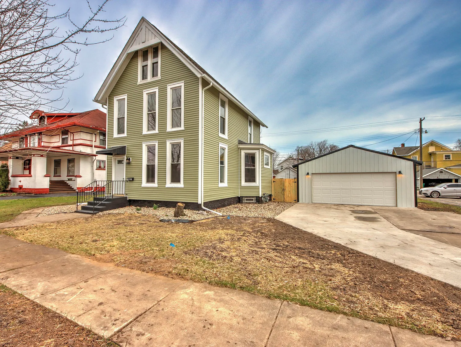 1005 Harrison St photo 1
