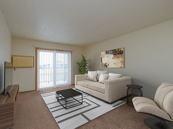 Moorhead, MN Woodstone Apartments | Living
