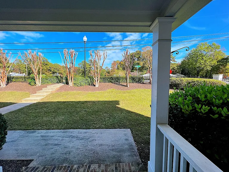 900 Athens Dr #D — Photo 4