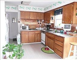 2nd image of 6 S Parker Dr