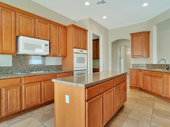 4th image of 80622 Avenida Santa Eugenia