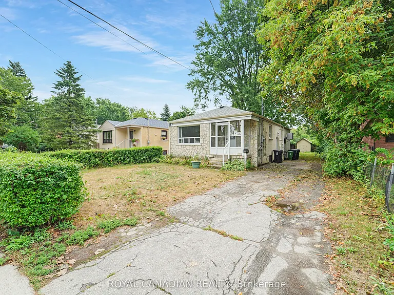 115 Darlingside Dr #BASEMENT — Photo 1