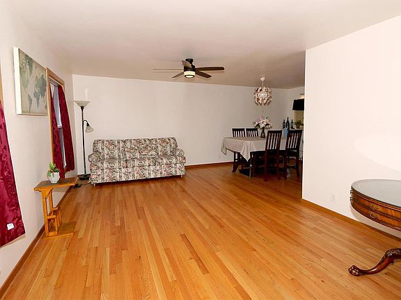 5th image of 12 Cantabrian Ct Room 143