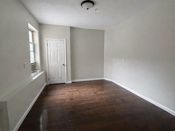 5th image of 418 Central Ave APT 203