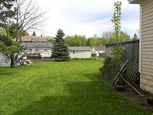 2nd image of 302 E Diggins St