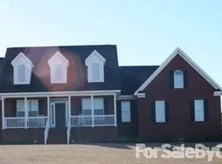 305 Chance Ct, Warner Robins, GA 31093