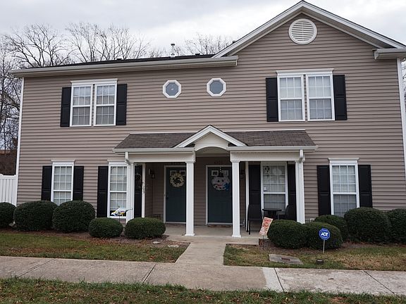 Left side, 2-sty. Town Home