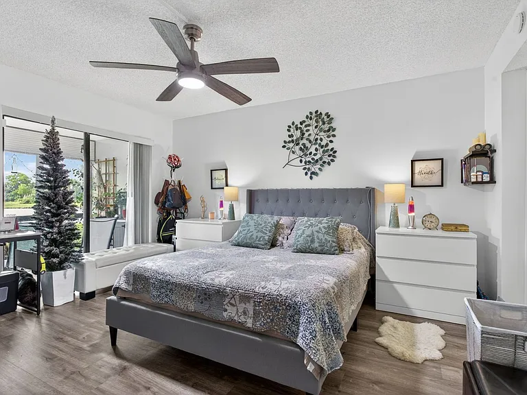 2308 S Cypress Bend Dr #123 — Photo 6