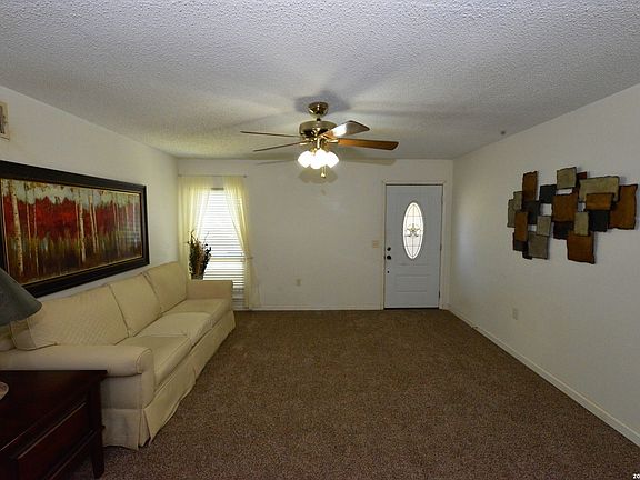 3rd image of 7817 Hunter Oaks